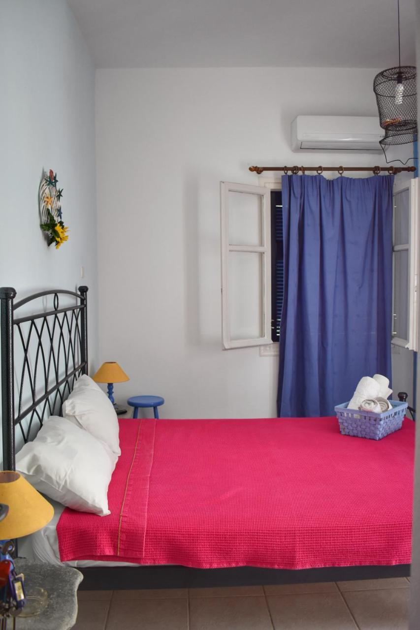 ホテル Alisahni Vári エクステリア 写真